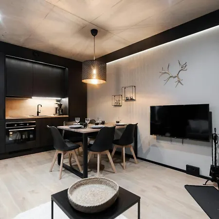 Apartment Convenient For 6 With Sauna *